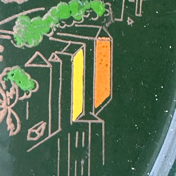 Nassau and Bahamas Lacquered Trays - Picture 8 of 15